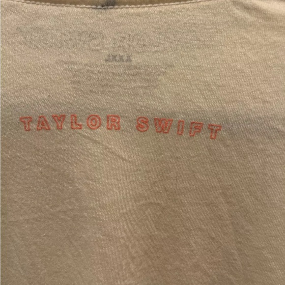 OFFICIAL Taylor Swift Rare Limited Edition Calm Down t-shirt unisex 
Size XXXL - Picture 4 of 5